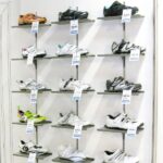 Syst3 Alum single Slotted uprights for footwear display