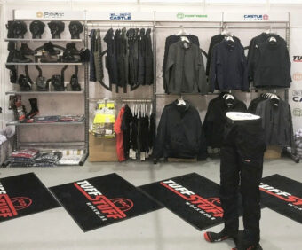 Freestanding Exhibition clothing display