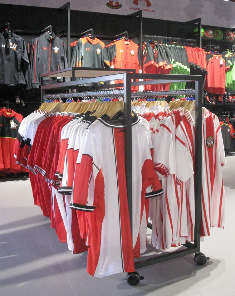 Bespoke shirt stand